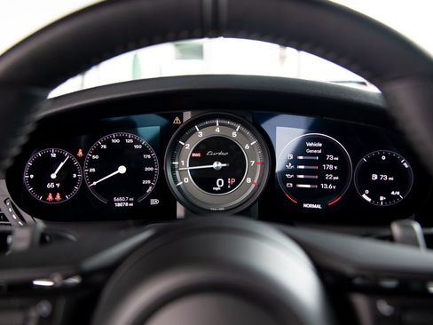 Certified 2022 Porsche 911 Turbo AWD/4WD image 14