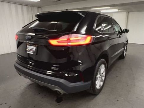 Used 2024 Ford Edge Titanium image 8