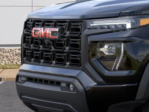 New 2026 GMC Canyon Elevation w/ Convenience Package image 37