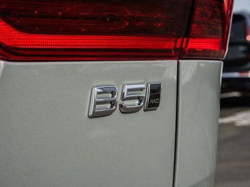 New 2026 Volvo XC60 B5 Ultra w/ Protection Package Premier image 9