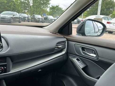 Certified 2023 Nissan Rogue SV w/ SV Premium B Package AWD/4WD image 25