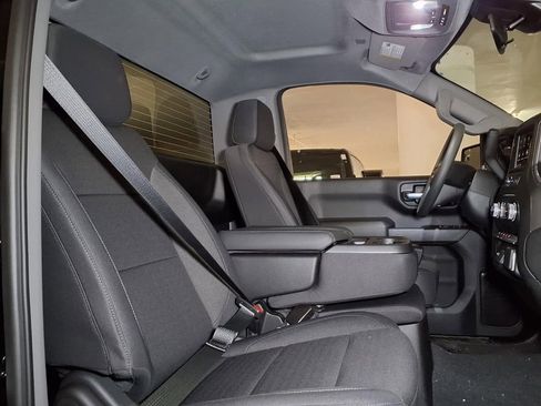 New 2026 GMC Sierra 1500 Pro w/ Convenience Package image 6