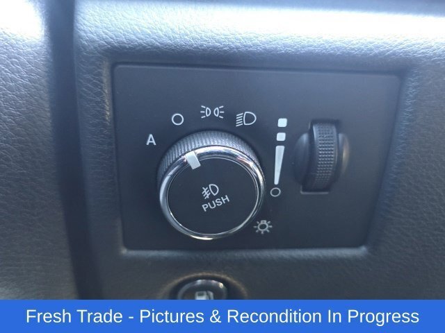 Used 2016 Jeep Grand Cherokee Limited AWD/4WD image 17