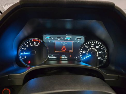 Used 2018 Ford F150 Platinum w/ FX4 Off-Road Package image 25