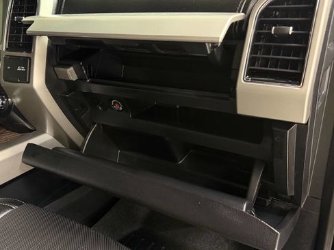 Used 2018 Ford F350 Lariat w/ Lariat Ultimate Package image 29