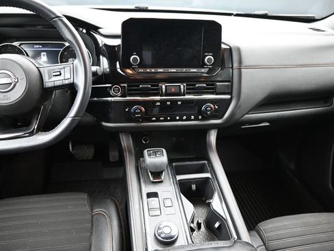 Used 2024 Nissan Pathfinder Rock Creek AWD/4WD image 14