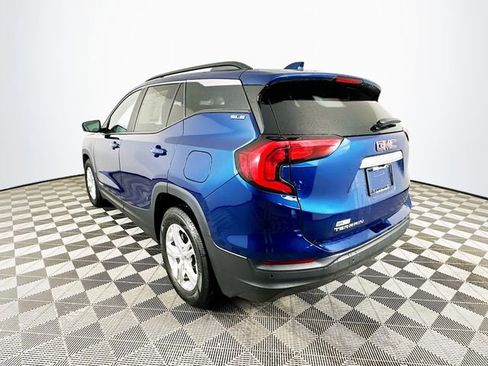 Used 2021 GMC Terrain SLE w/ GMC Pro Grade Package image 8