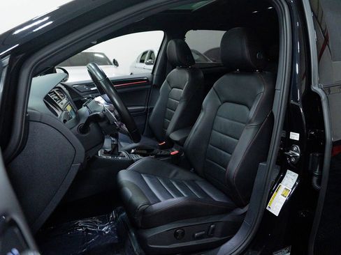 Used 2017 Volkswagen GTI Autobahn FWD image 21