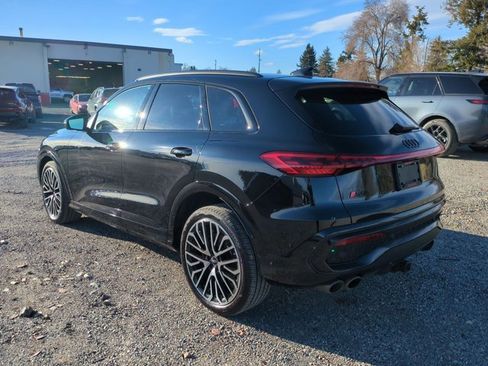 Used 2025 Audi SQ5 Premium Plus image 8