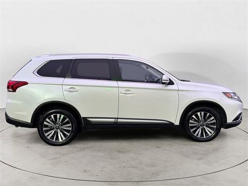 Used 2020 Mitsubishi Outlander SEL image 6