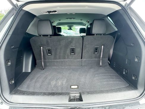 Used 2021 Chevrolet Traverse RS AWD/4WD image 25