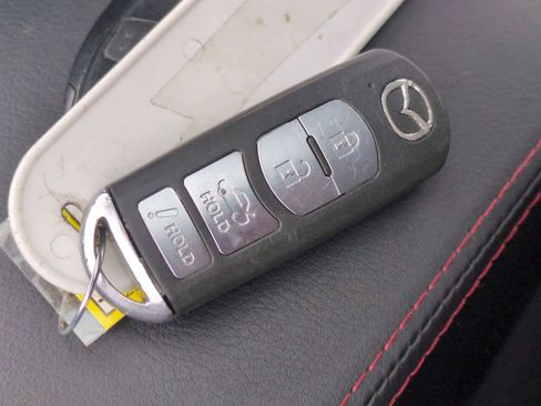 Used 2014 MAZDA MAZDA3 s Grand Touring w/ Technology Package image 36