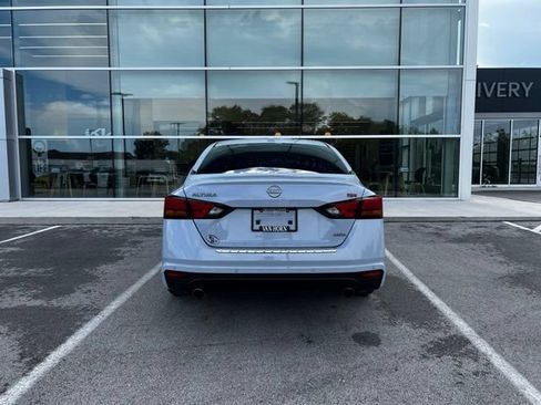 Used 2023 Nissan Altima 2.5 SR AWD/4WD image 6