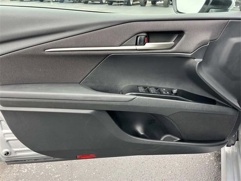 Used 2025 Toyota Camry LE image 25