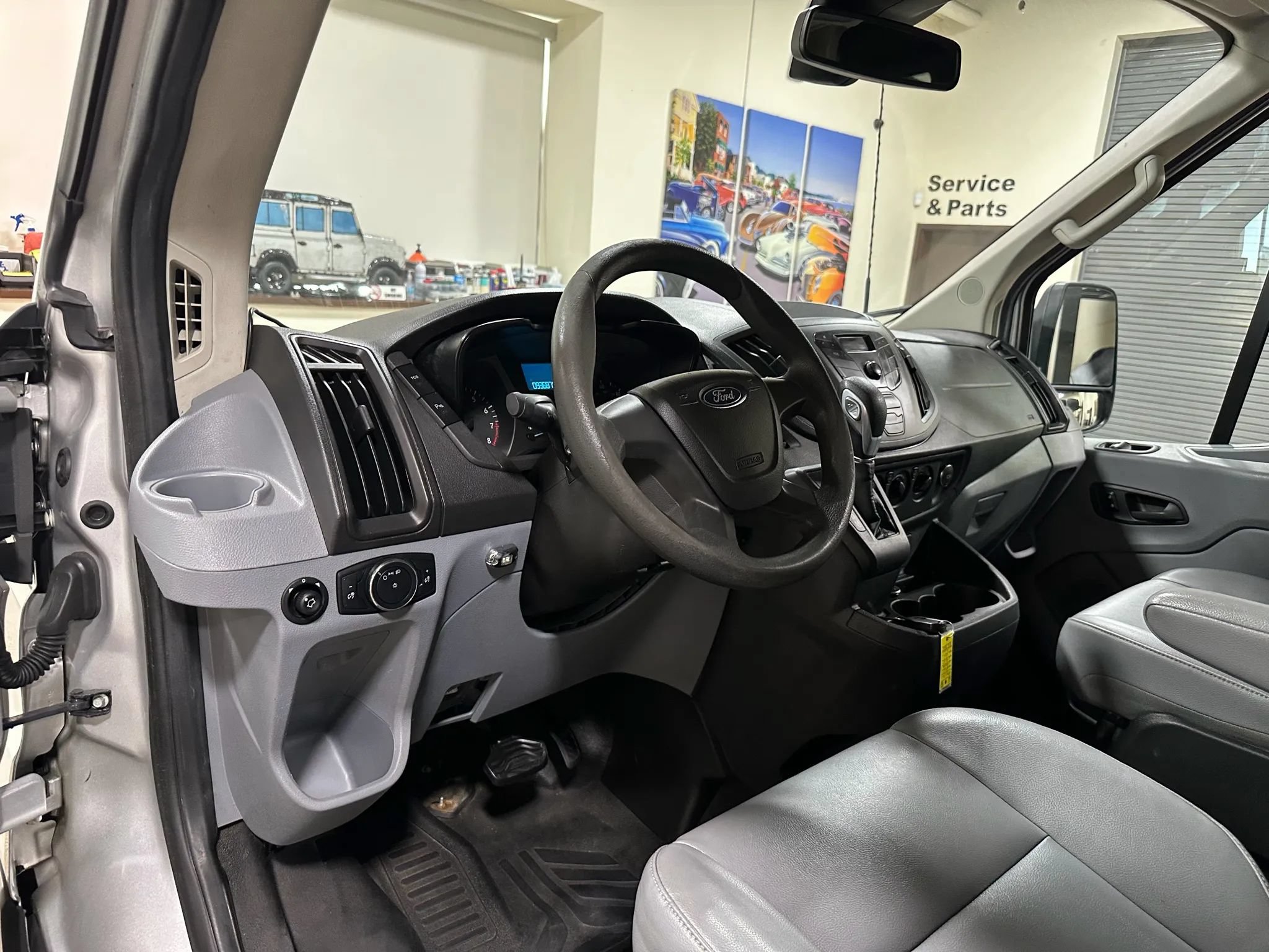 Used 2015 Ford Transit 250 148 Medium Roof RWD image 22