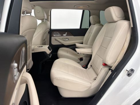 Used 2022 Mercedes-Benz GLS 450 4MATIC image 25