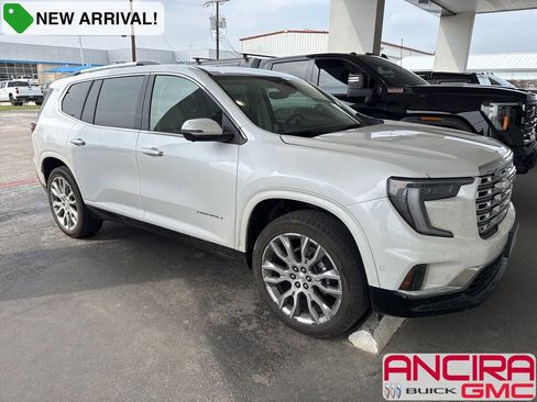 Used 2025 GMC Acadia Denali w/ Super Cruise Package FWD image 1