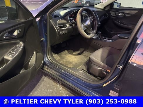 Used 2017 Chevrolet Malibu LS w/ LPO, Convenience Package 1 image 10