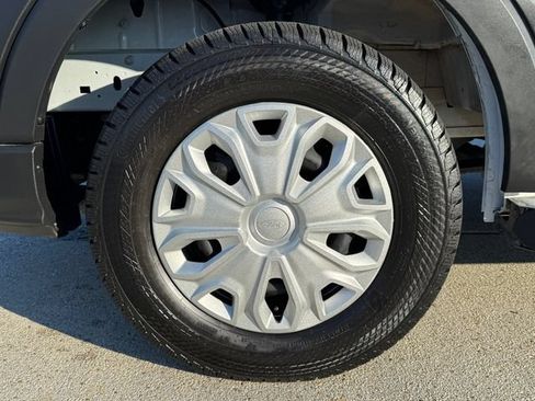 Used 2025 Ford Transit 250 Low Roof w/ Exterior Upgrade Package RWD image 12