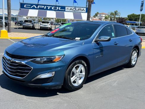 Used 2024 Chevrolet Malibu LS FWD image 3