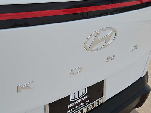 Certified 2025 Hyundai Kona SEL FWD image 12