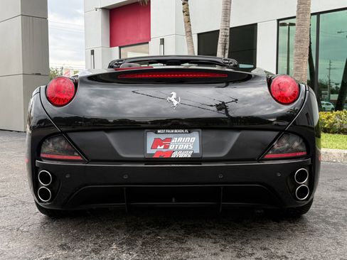 Used 2013 Ferrari California image 15