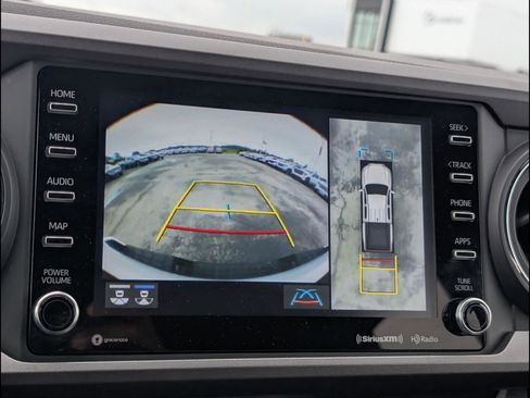 Used 2023 Toyota Tacoma TRD Sport w/ Advanced Technology Package AWD/4WD image 8