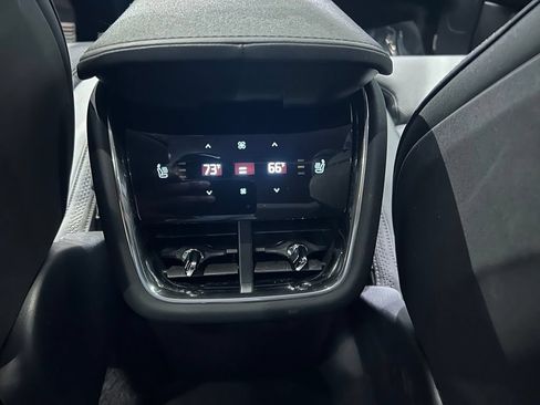 Used 2025 Volvo EX90 Ultra AWD/4WD image 29