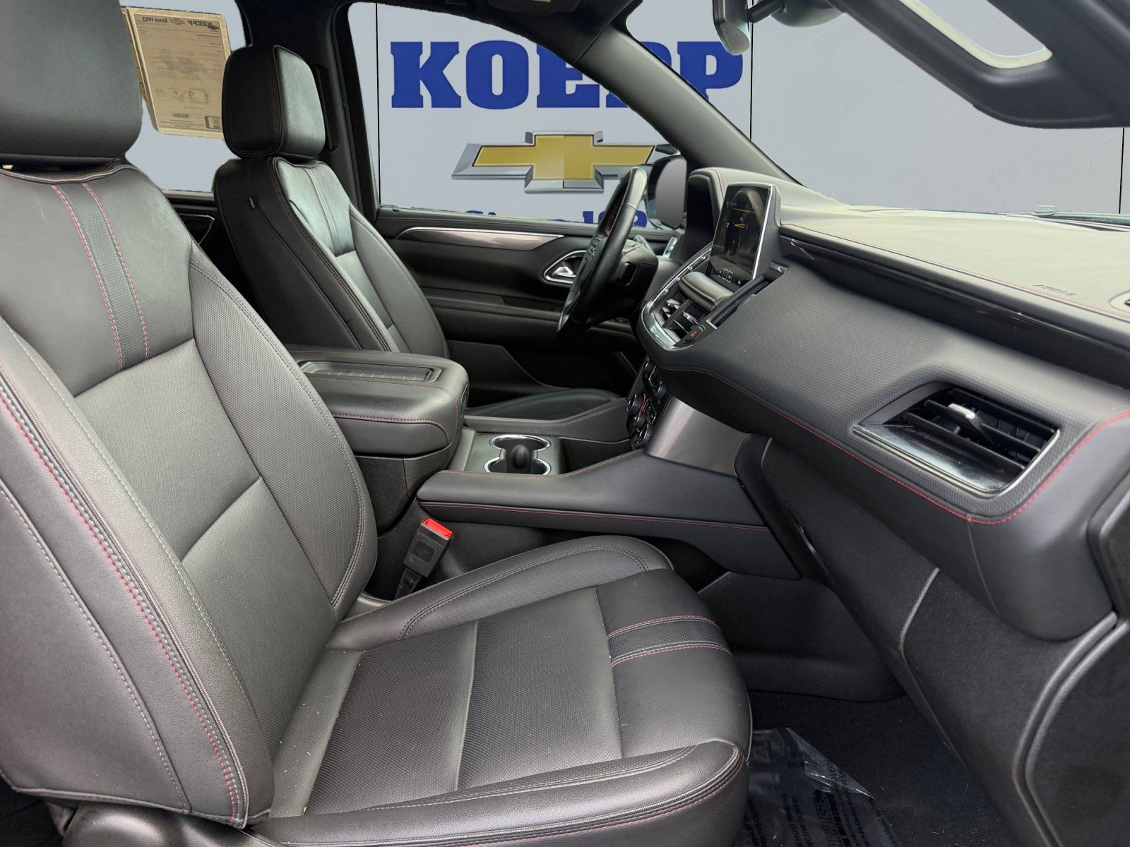 Used 2023 Chevrolet Suburban RST w/ Luxury Package RWD image 17