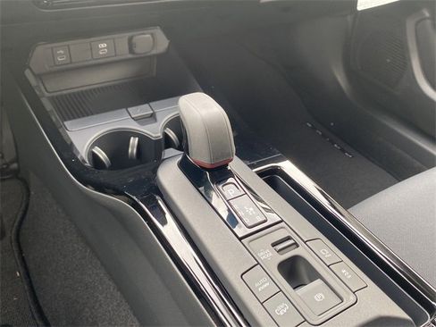 New 2026 Toyota Prius SE image 22