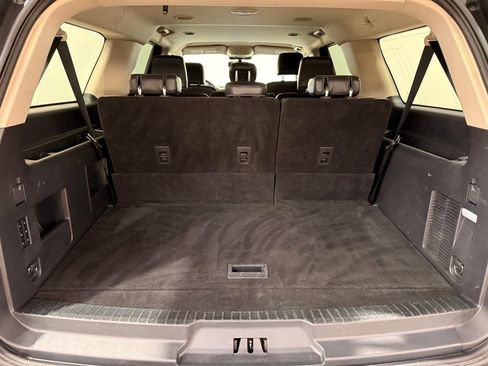 Used 2024 Ford Expedition Max XLT image 13