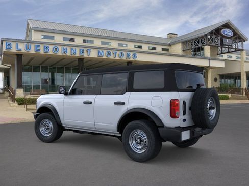 New 2025 Ford Bronco 4-Door AWD/4WD image 4