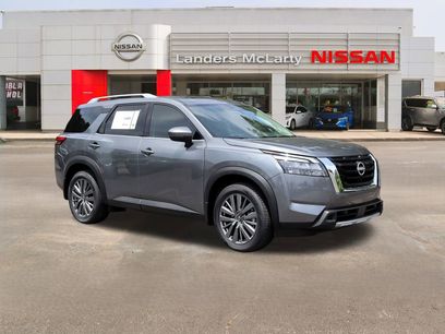 New 2025 Nissan Pathfinder SL w/ SL Premium Package