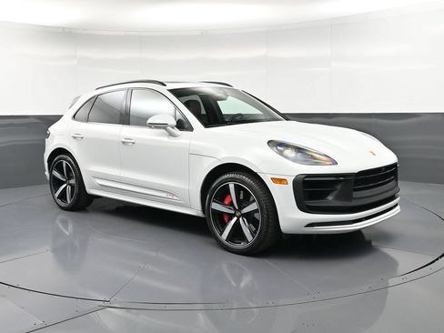 Certified 2022 Porsche Macan GTS AWD/4WD image 10