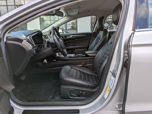 Used 2014 Ford Fusion Energi SE w/ Driver Assist Package FWD image 12