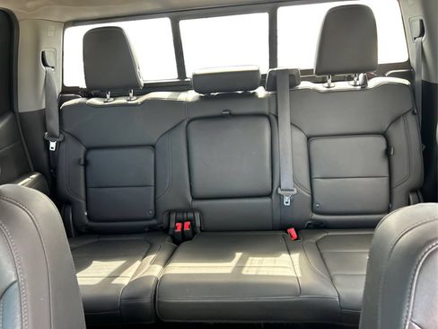 Used 2019 Chevrolet Silverado 1500 LT w/ Texas Edition RWD image 13