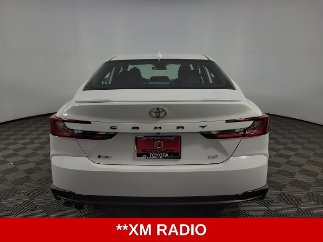 Used 2025 Toyota Camry SE FWD image 7