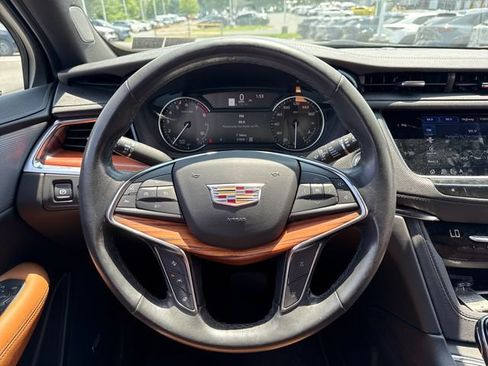 Used 2023 Cadillac XT5 Premium Luxury AWD/4WD image 17