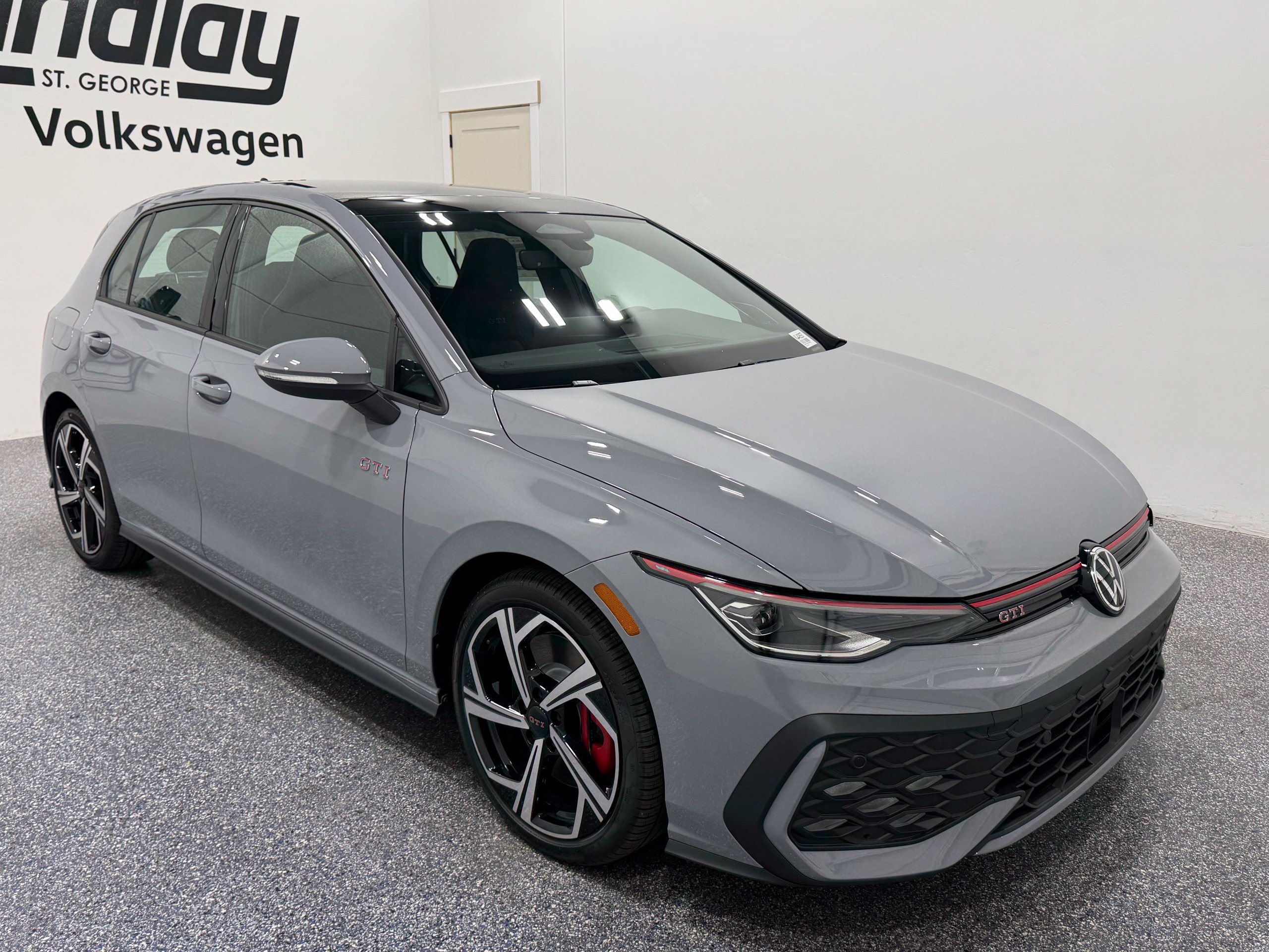 New 2026 Volkswagen GTI SE FWD image 9