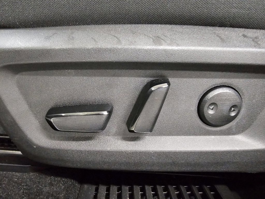 Used 2023 Nissan Rogue SV AWD/4WD image 15