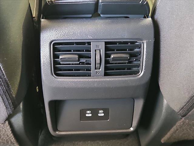 Certified 2026 Nissan Rogue SV FWD image 22