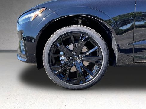 New 2026 Volvo XC60 B5 Ultra w/ Protection Package Premier AWD/4WD image 13