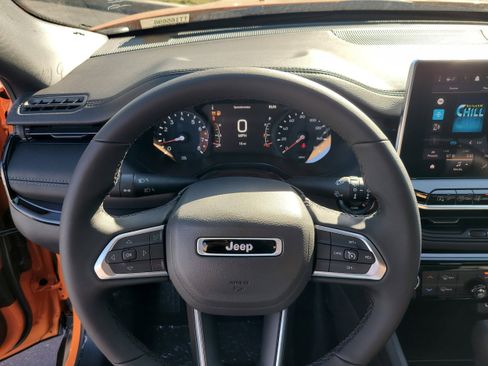 New 2026 Jeep Compass Latitude image 18