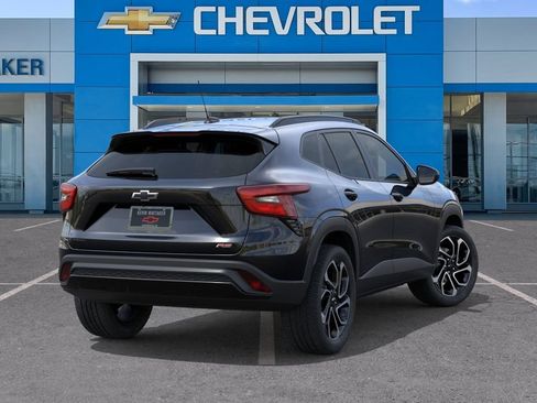 New 2026 Chevrolet Trax RS w/ Sunroof Package FWD image 4