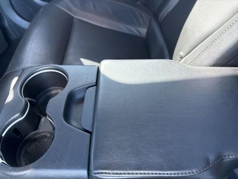 Used 2019 Dodge Charger SXT w/ Leather Interior Group RWD image 12