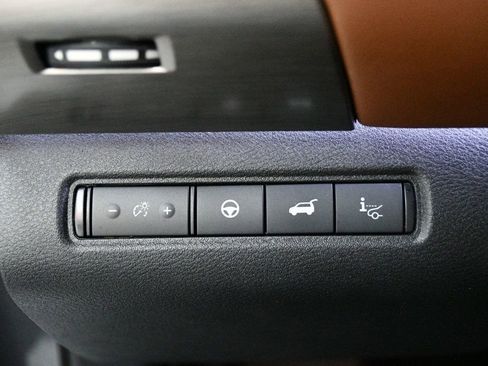 Used 2024 Nissan Pathfinder Platinum FWD image 75