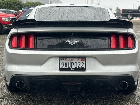 Used 2015 Ford Mustang Premium image 8
