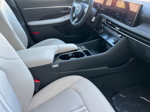 New 2026 Hyundai Sonata SEL image 16