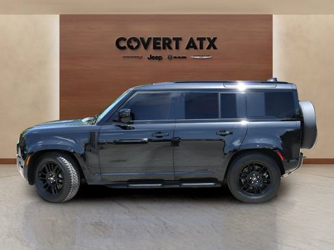 Used 2025 Land Rover Defender 110 X-Dynamic SE AWD/4WD image 2