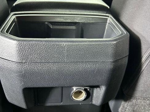 Used 2024 Toyota Tacoma SR image 15